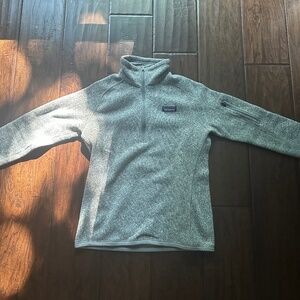 Patagonia 1/4 Zip Grey Sweater Size Small EUC!
